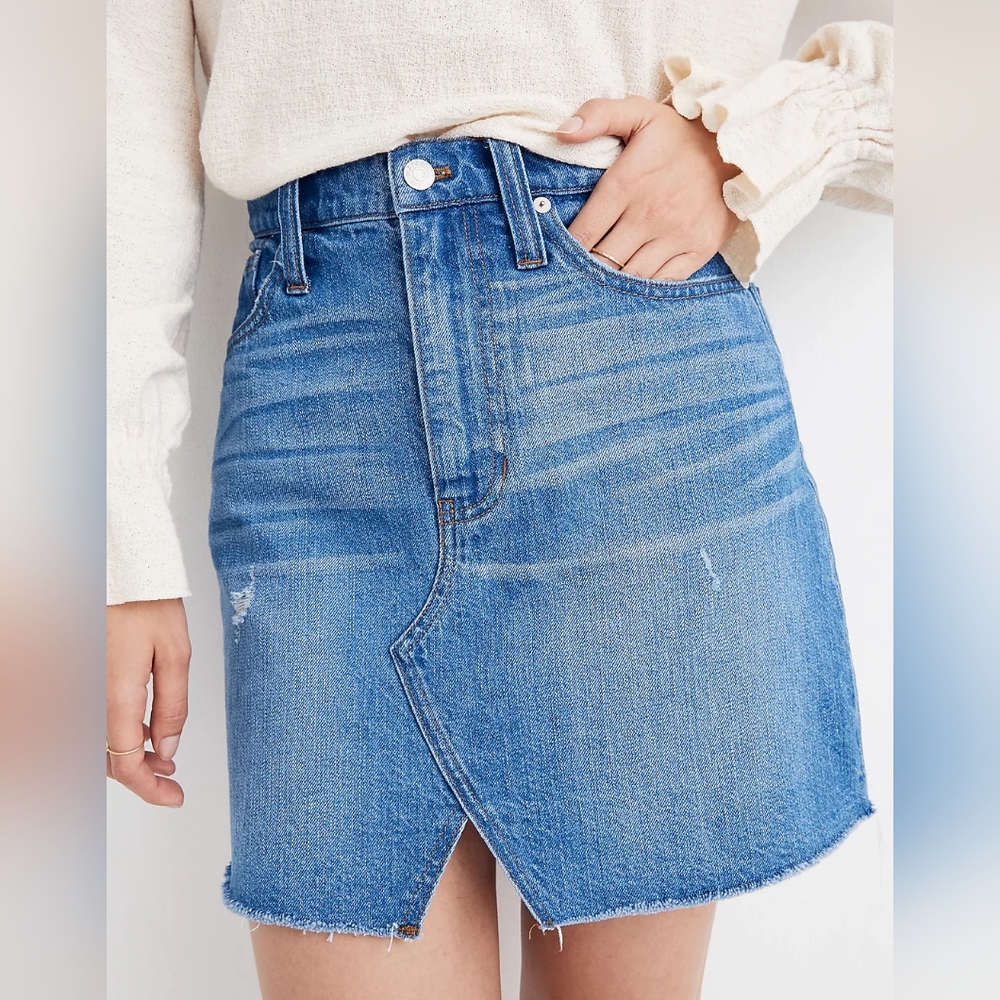 NWT Raw Hemmed Madewell Denim Skirt size 27